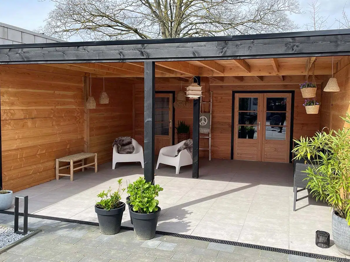 charliez-sfeervolle-houten-overkapping