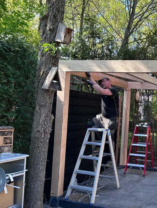 rene-charliez-bouwen-houten-skelet-overkapping