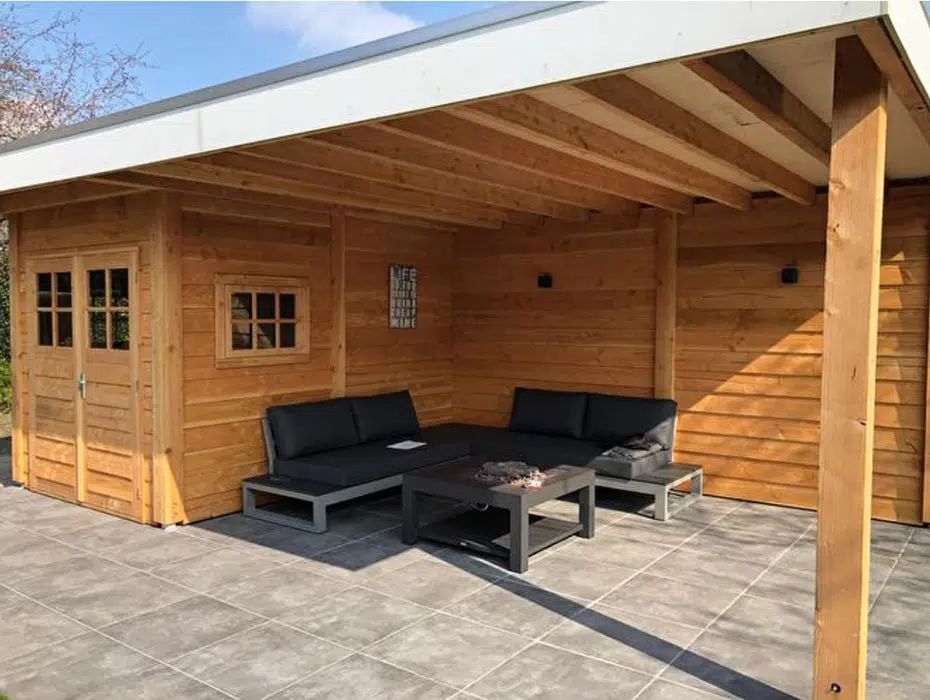 houtenoverkapping-tegels-woontuin-charliez